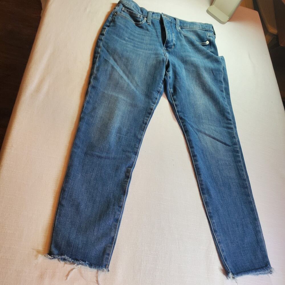 Banana Republic Womens Size 28 Short Medium Wash Blue Denim Jeans Raw Hem 28S